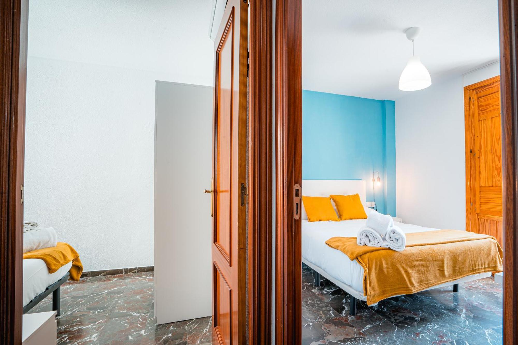 Qh Plaza San Isidro Apartment Гранада Екстериор снимка