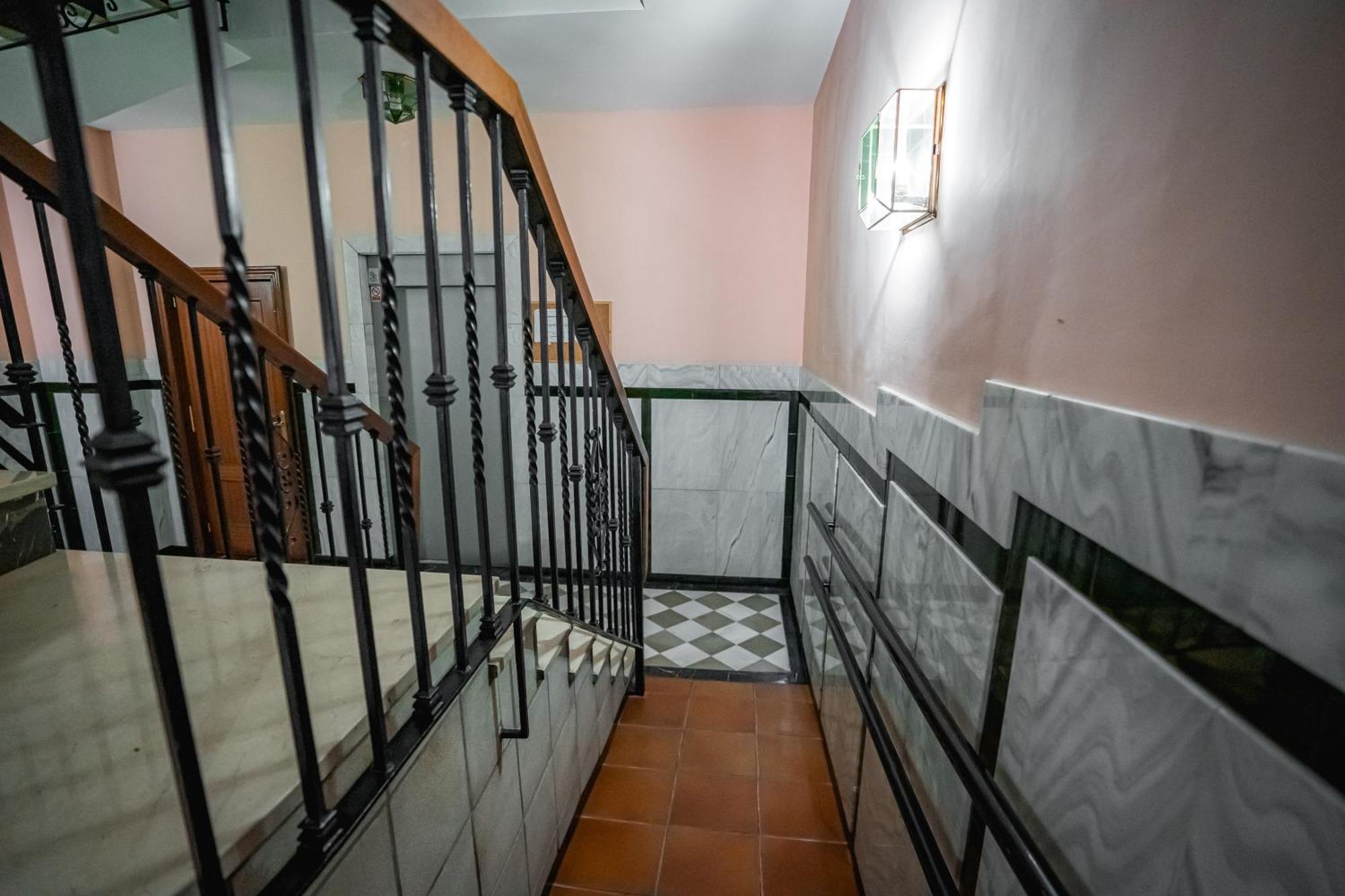 Qh Plaza San Isidro Apartment Гранада Екстериор снимка